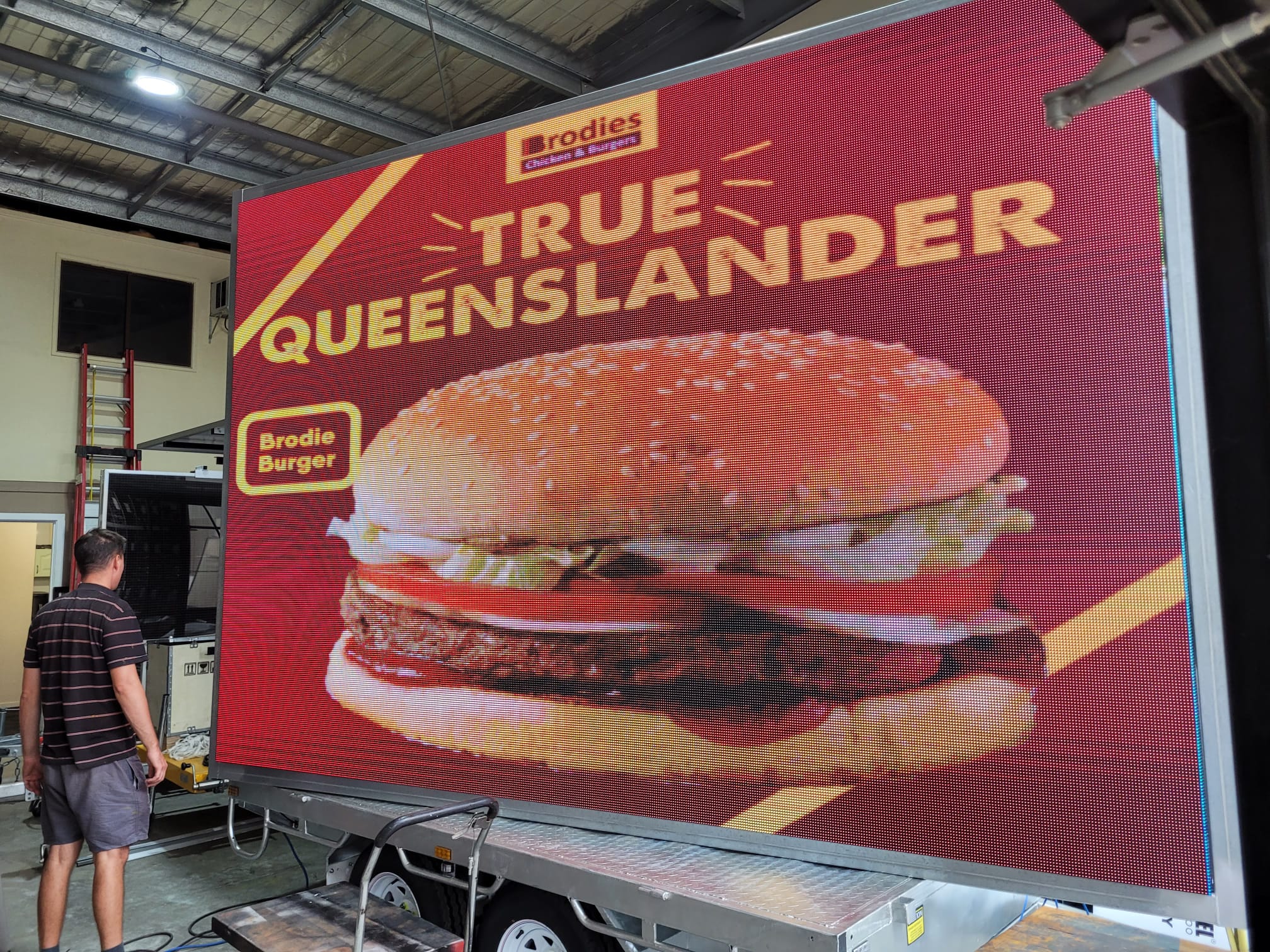 240v LED billboard trailer XL 3.84m x 1.56m hi resolution screen and trailer under 50k !